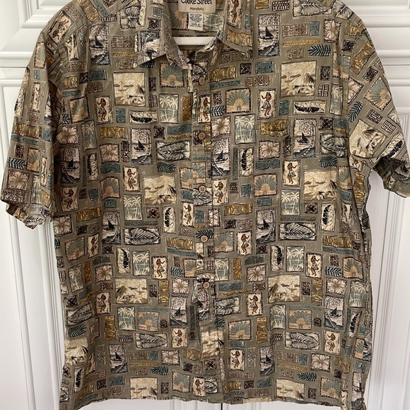 Cooke Street Honolulu Hawaiian Aloha button down shirt size Large - Picture 6 of 11